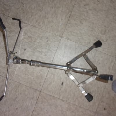 Vintage Chrome Snare Stand holds up to 15" drum light to medium duty single braced leg base image 3