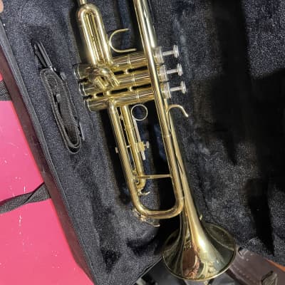 mendini student grade trumpet w/case and mouthpiece image 2