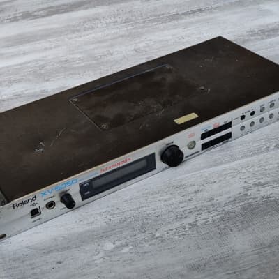 Roland XV-5050 Digital Synthesizer Module