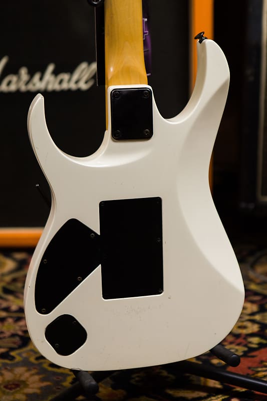 Ibanez RG570M - RG570 1989 - White Rare Maple Wizard Neck Ibanez RG570M - RG570 1989 - White Rare Maple Wizard Neck