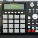 Akai Pro Black MPC 1000 Portable Music Production Centre Sampler Sequencer