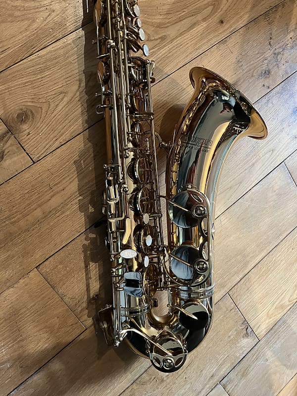 Dixon Tenor Saxophone 2000’s Brass Reverb