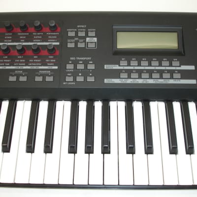 Yamaha MOXF6 61-Key Synthesizer Workstation Keyboard image 4