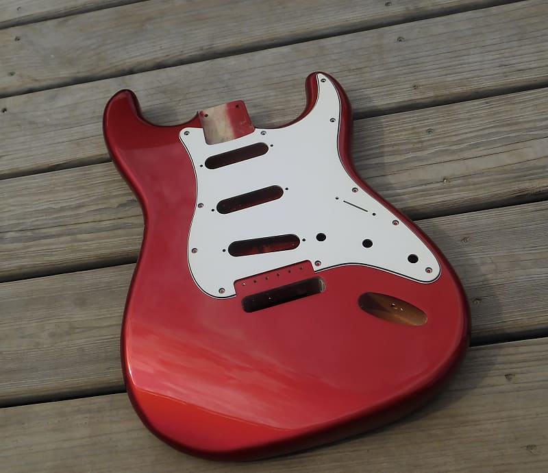 4lbs 3oz BloomDoom Nitro Lacquer Aged Relic Candy Apple Red Reverb