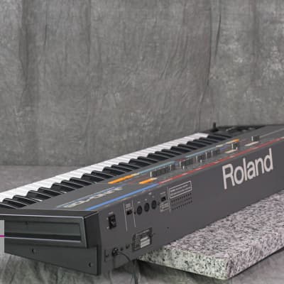 Roland JUNO-106 Programmable Polyphonic Synthesizer in Very Good condition image 8