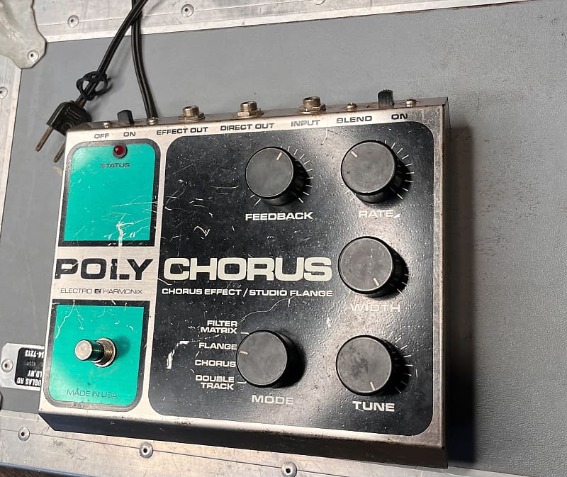 Electro-Harmonix Stereo Poly Chorus Analog Flange/Chorus Pedal