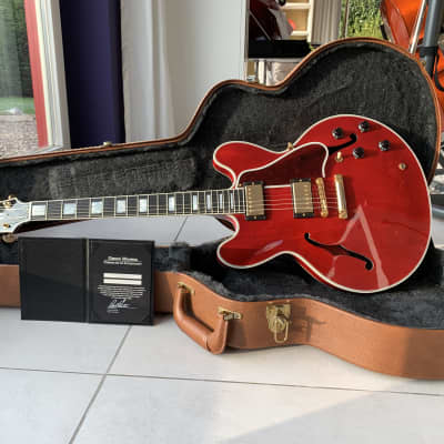 Gibson Memphis Limited Edition ES-355 VOS in Sixties Cherry