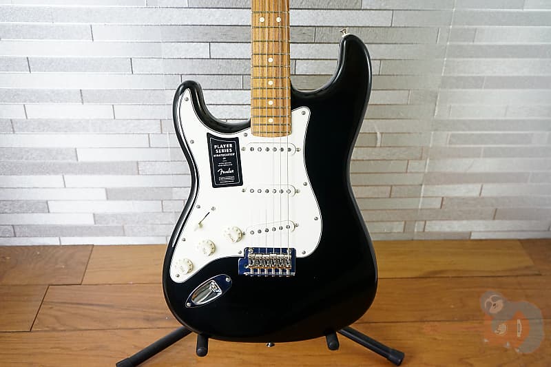 Fender Player Stratocaster Left-Handed with Pau Ferro Fretboard - Black image 1