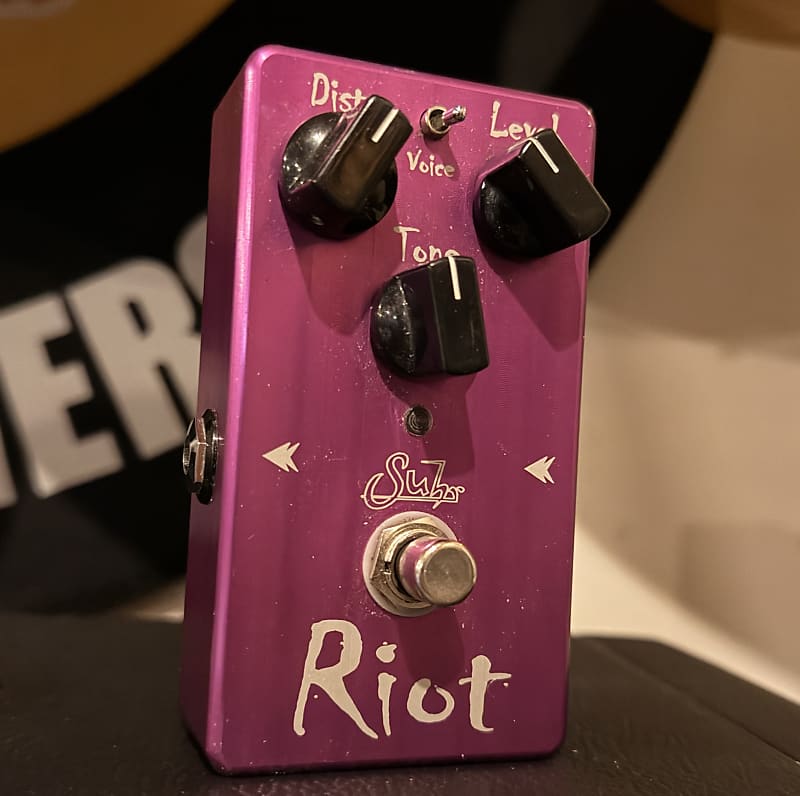 Suhr Riot