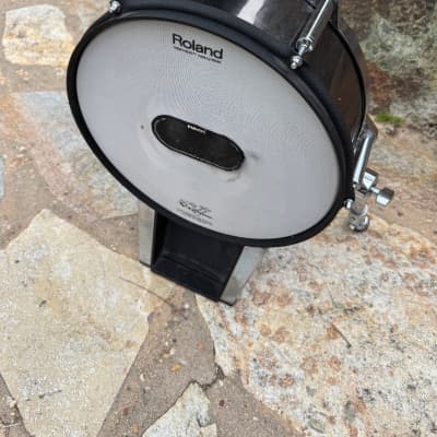 Roland KD-140 Bass Drum Trigger Pad 14" Black Chrome