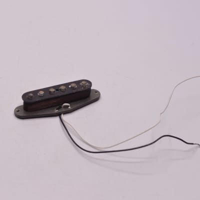 1978-1979 Vinage Fender Stratocaster Pickup Gray Bottom Flat-Pole 100% Original 1970's with Springs and Screws 5.75K image 4