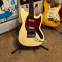 Fender Mustang Guitar with Rosewood Fretboard 1966 Olympic White