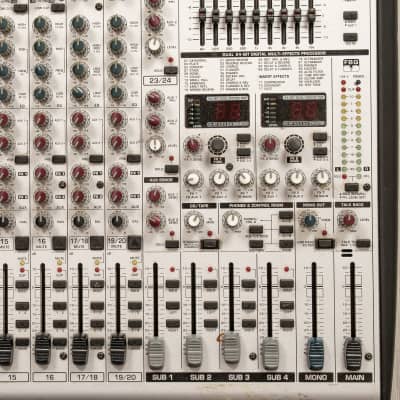 Behringer Eurodesk SL2442FX-PRO Audio Mixer x1244 (USED