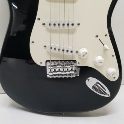 Squier Affinity Series Stratocaster with Rosewood Fretboard 2001 - 2018 - Black image 1