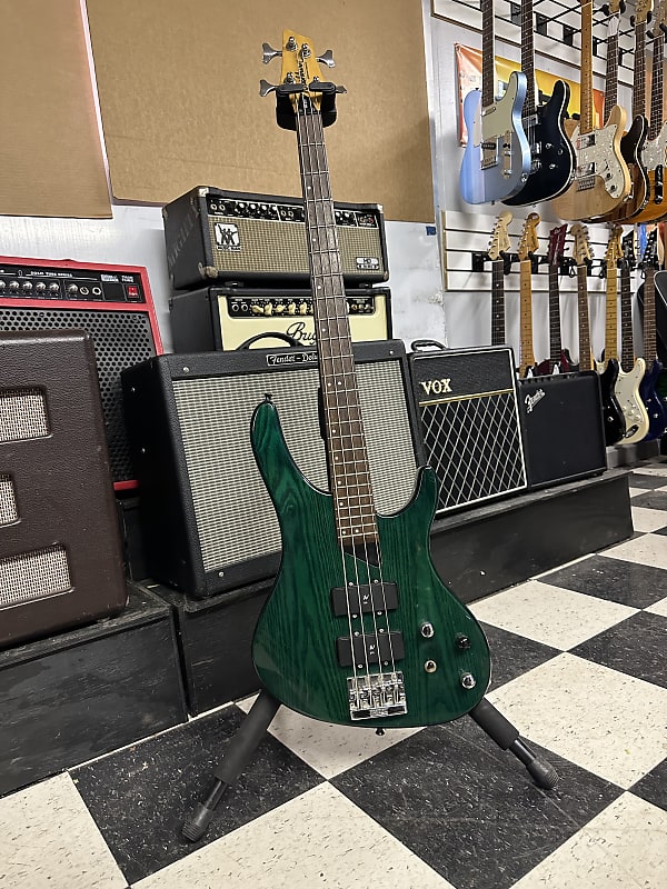 Washburn Xb 400 Bantam Series Bass Guitar Active Reverb