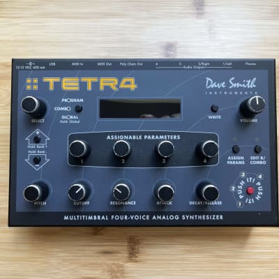 Dave Smith Instruments Tetra Desktop 4-Voice Polyphonic
