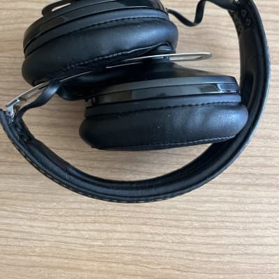 Sennheiser M3AEBTXL Momentum 3 Over-Ear White | Reverb Sennheiser M3AEBTXL Momentum 3 Over-Ear White | Reverb
