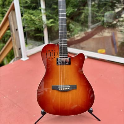 ギター Godin A6 Ultra Cognac Burst Godin A6 Ultra - Cognac Burst High-gloss | Sweetwater
