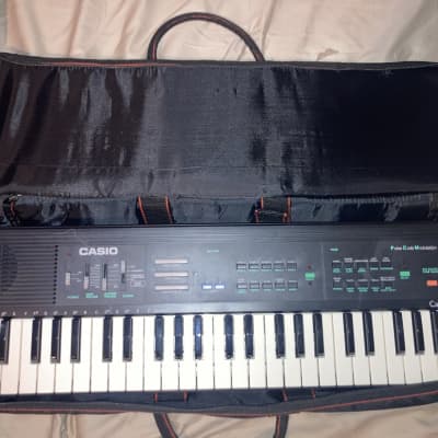 Casio MT-140 Casiotone 49-Key Mini Synthesizer 1980s - Black