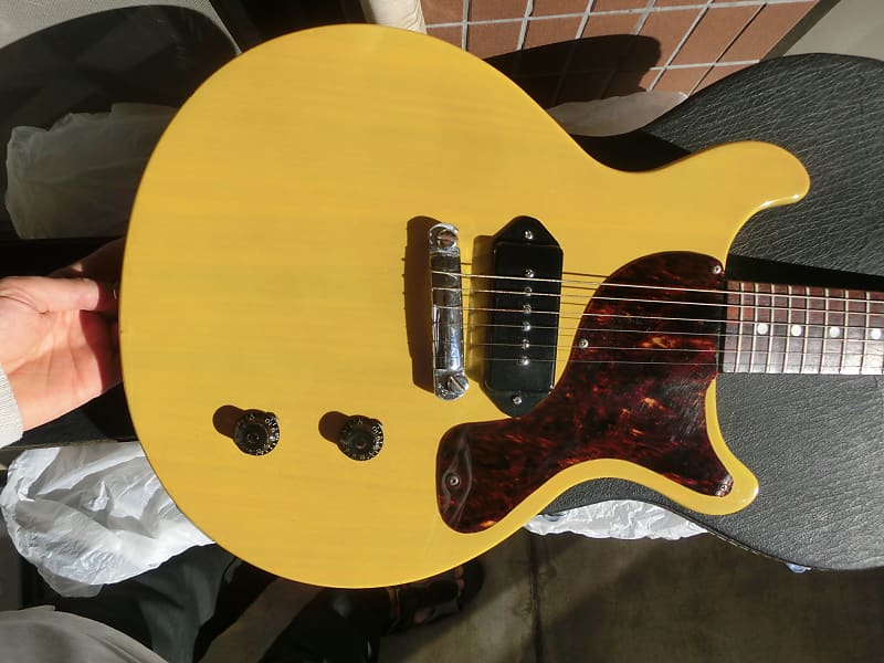 Burny FTV-80 electric guitar, les paul Jr TV yellow. Japan vintage made in  mid 1970’s , very rare.