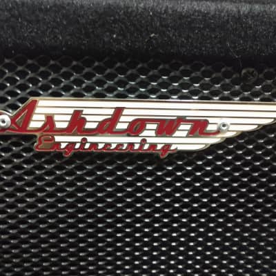 Ashdown MAG 300 Bass Combo Amp image 2