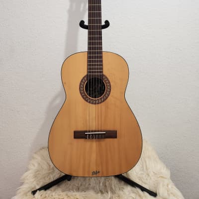 Juan J. Orozco 1980 10-U-86 Classical Guitar - Previously