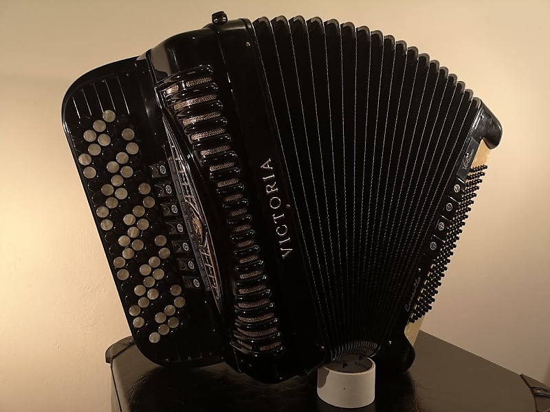 VICTORIA Virtuoso Cassotto アコーディオン Victoria Virtuoso