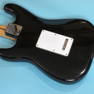 Fender Stratocaster 1984-1987 Black / White tuxedo image 5