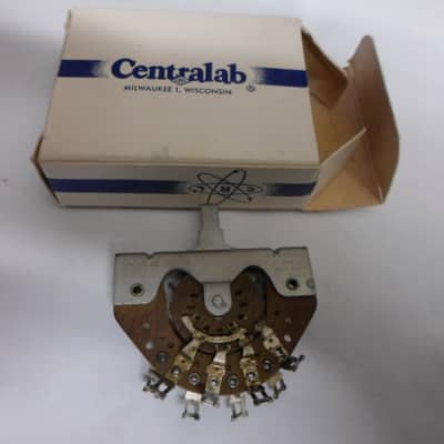 Fender NOS Stratocaster 3 way CRL 1452 switch open top 1963 Fender NOS Stratocaster 3 way CRL 1452 switch open top 1963