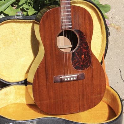 1962 Martin 5-15T  Mahogany tenor guitar with hard case. image 2
