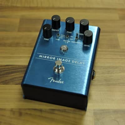 ギター Fender Mirror Image Delay Fender Mirror Image Delay Review - An IN DEPTH look at