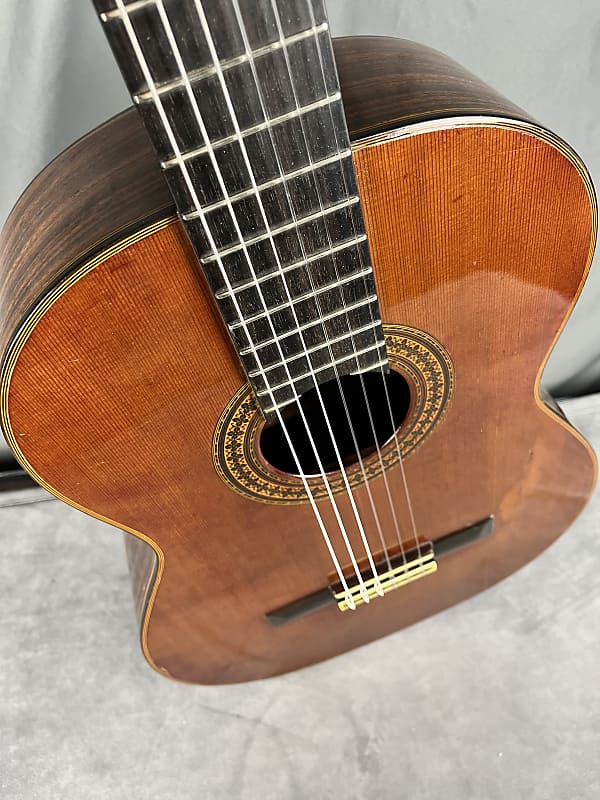 Yamaki classical online guitar