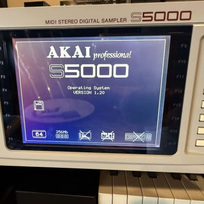Akai S5000 MIDI Stereo Digital Sampler 1998 - White