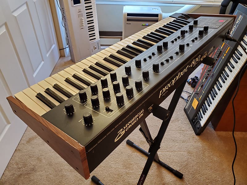 SEQUENTIAL CIRCUITS PROPHET 600 SYNTHESIZER RECENTLY SEQUENTIAL CIRCUITS PROPHET 600 SYNTHESIZER RECENTLY