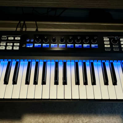 Native Instruments Komplete Kontrol S61 Keyboard Controller | Reverb