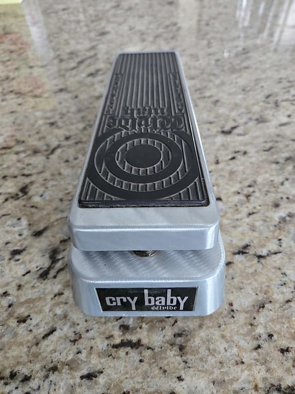 Jim Dunlop 2007 ZW45 Zakk Wylde Signature Wah | GUITAR TRIBE.COM
