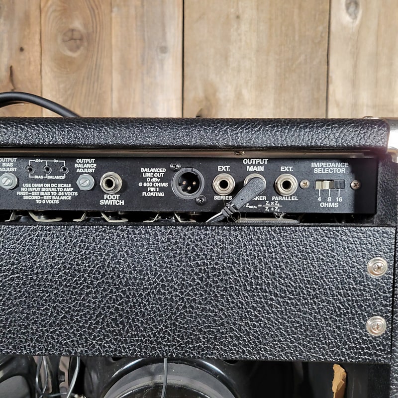 Fender The Twin 2-Channel 100-Watt 2x12 Fender The Twin 2-Channel 100-Watt 2x12