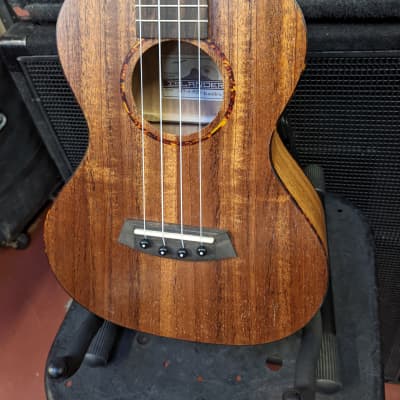NEW! Islander by Kanile'a Traditional Tenor Ukulele - Model MT-4-RB - Looks/Plays/Sounds Excellent! image 2