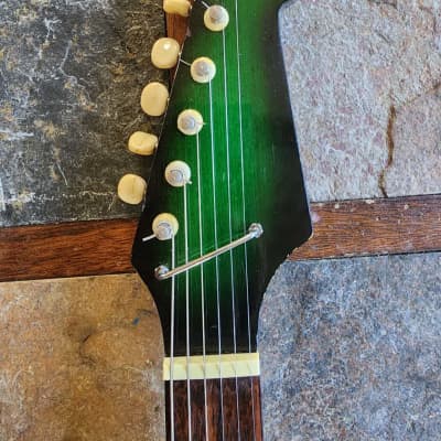 Teisco Kimberly vintage MIJ Bison gold foil Bigsby '60s - green burst image 7