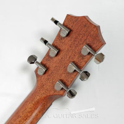 Taylor GT811 Grand Theater 800 series Rosewood Spruce No Electronics #21027 @ LA Guitar Sales image 8
