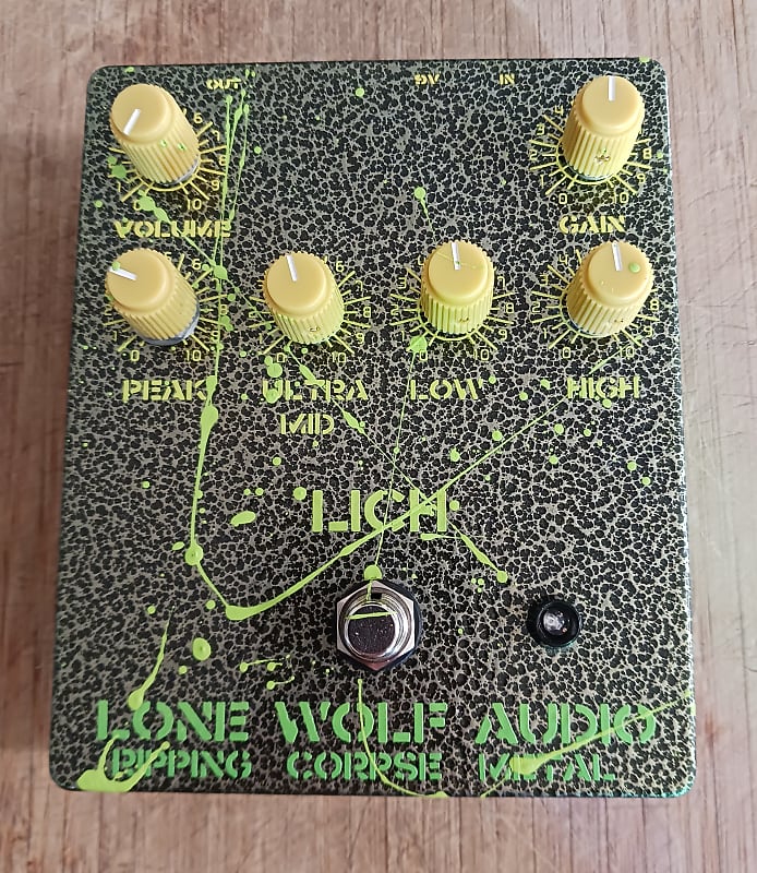 Lone Wolf Audio Lich Distortion Pedal Ampeg VH140C Reverb