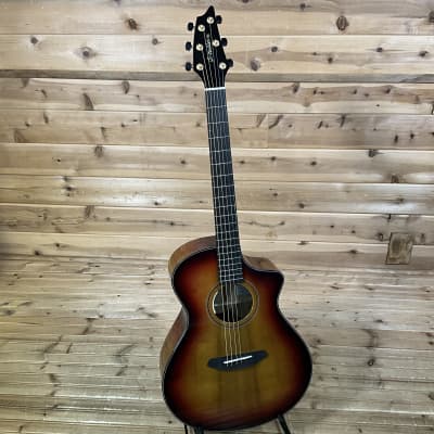 Breedlove LTD Oregon Concert Acoustic Guitar - Old Fashioned image 2