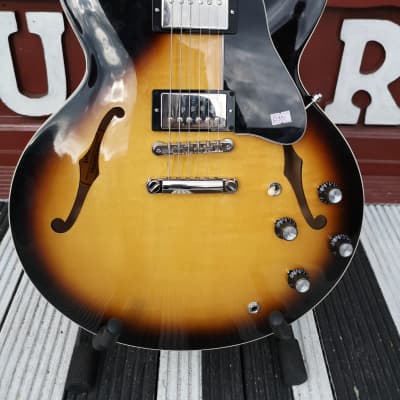 Gibson ES-335 Semi Hollow Body  2021 Gloss image 2