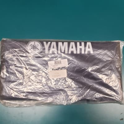 Yamaha Marching Bass Drum Cover 18" 2010-2020 - Black image 2