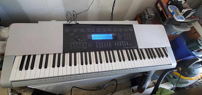 Casio WK-220 Keyboard | Reverb