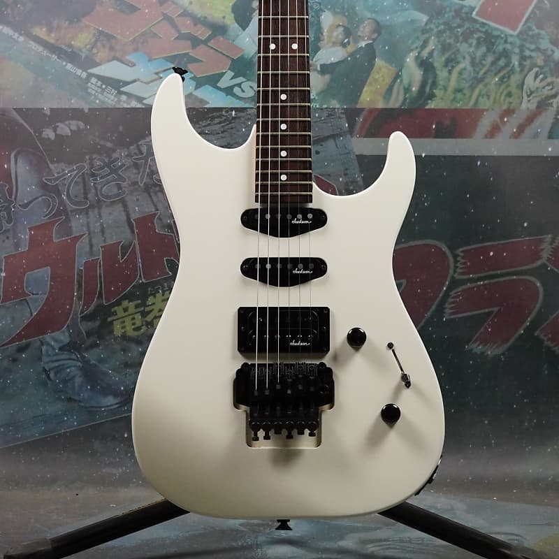 Charvel Dinky DK-065-HSH 1990's White MIJ Japan | Reverb Cyprus