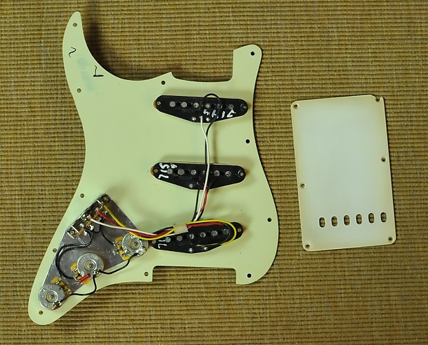 ブランド公式通販サイト 60's Fender Road w Pickguard Loaded Stratocaster Relic Worn ギター