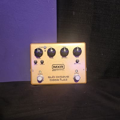 ベース MXR M287 Sub Octave Bass Fuzz MXR M287 Sub Octave Bass Fuzz Pedal | Sweetwater