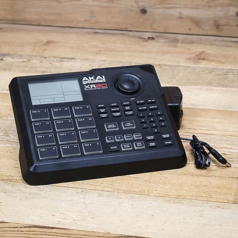 DJ機材 AKAI XR20 BEAT PRODUCTION STATION Akai XR20 Beat Production Station | Reverb