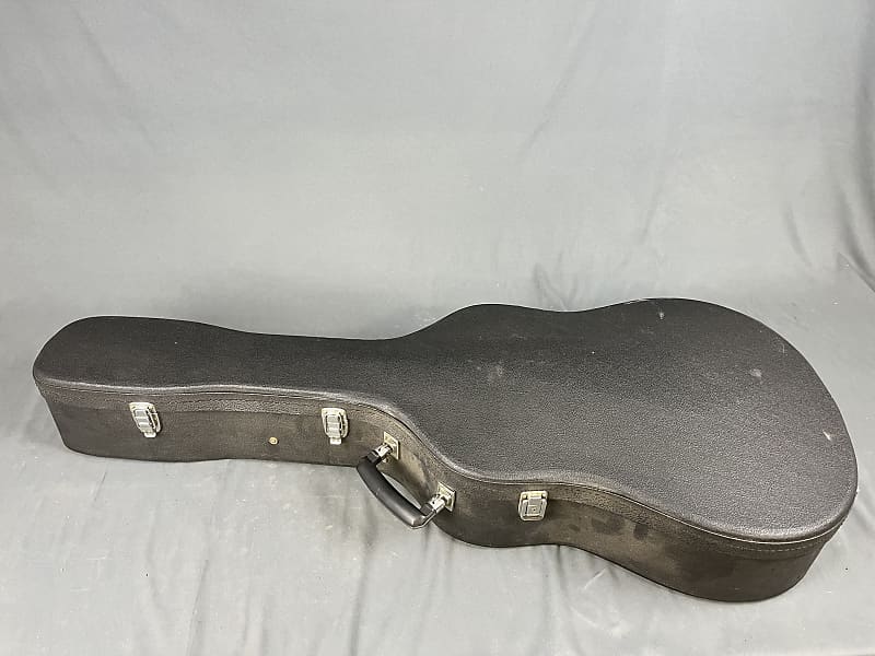 Pro Martin W-200 Martin Clone MIJ Super Rare! Hard Case